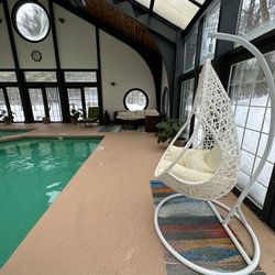 Chateau Merrimack Resort & Spa