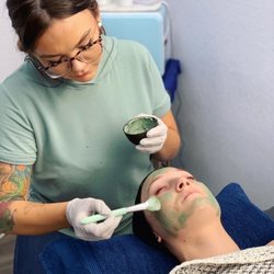 Beauty Culture - Bristol and her bomb facials!