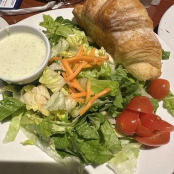 Cheddar's Scratch Kitchen - Side House Salad - American Near Me - Aurora, Colorado