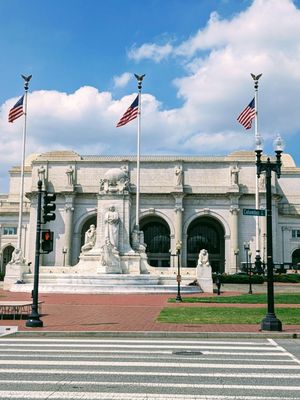 Raising Cane's Chicken Fingers by null