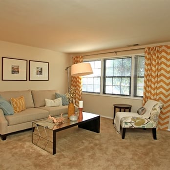 Riverview Townhomes - Riverview Living Room - Apartments Near Me - Halethorpe, Maryland Riverview Townhomes - Riverview Living Room - Apartments Near Me - Halethorpe, Maryland