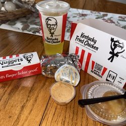KFC - $7 Box Feast Mashed Potatoes & Gravy