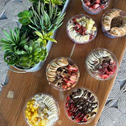 Playa Bowls - Superfruit bowls