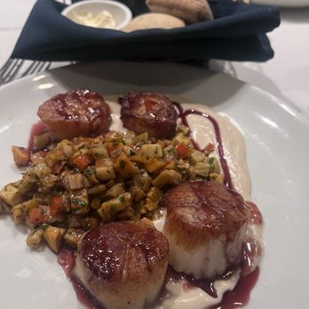 Blue Bell Inn - Diver Scallops - Live/Raw Food Near Me - Blue Bell, Pennsylvania Blue Bell Inn - Diver Scallops - Live/Raw Food Near Me - Blue Bell, Pennsylvania