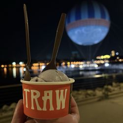 Salt & Straw - Snickerdoodle and honey lavender