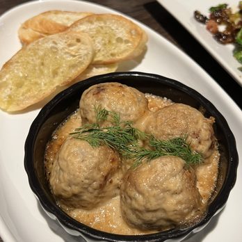 V Lounge - Danish meatballs - New American Near Me - Solvang, California V Lounge - Danish meatballs - New American Near Me - Solvang, California