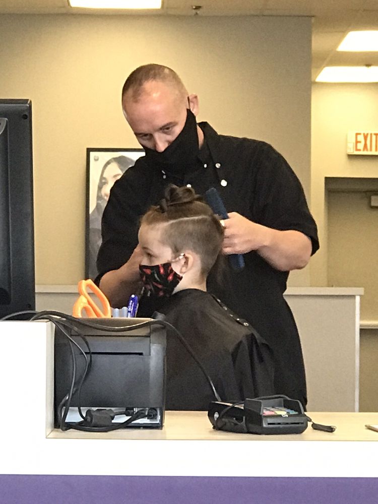 SUPERCUTS Updated September 2024 12 Photos & 23 Reviews 7548 Preston Rd, Frisco, Texas