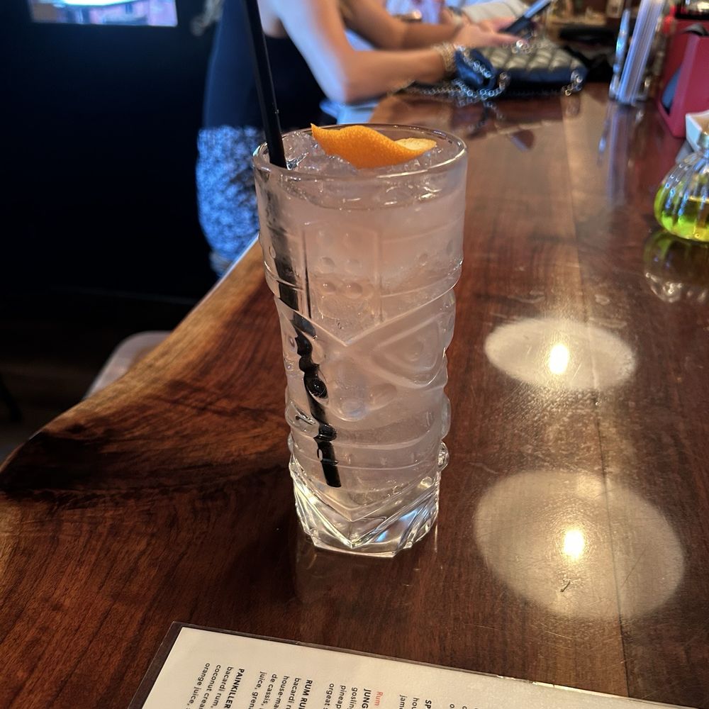 Cocktail Cove - Vodka Collins - Cocktail Bars Near Me - Greensboro, North Carolina Cocktail Cove - Vodka Collins - Cocktail Bars Near Me - Greensboro, North Carolina