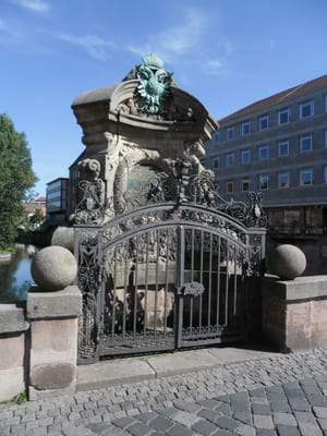 Museumsbrücke by null