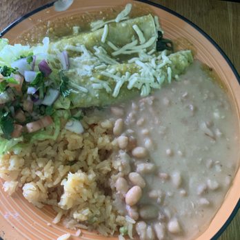 Borreguitas Bar Express - Enchiladas on a chipped plate - Mexican Near Me - Pomona, California Borreguitas Bar Express - Enchiladas on a chipped plate - Mexican Near Me - Pomona, California