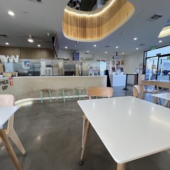 La Cha x The Bowl - Inside - Bubble Tea Near Me - Torrance, California La Cha x The Bowl - Inside - Bubble Tea Near Me - Torrance, California