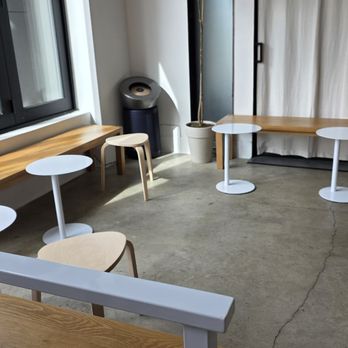Ponto - Interior - Bakeries Near Me - Portland, Oregon