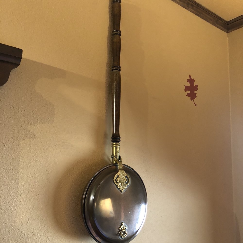 Strawberry Creek Inn - Cute room touches - bed warmer - Hotels Near Me - Idyllwild, California