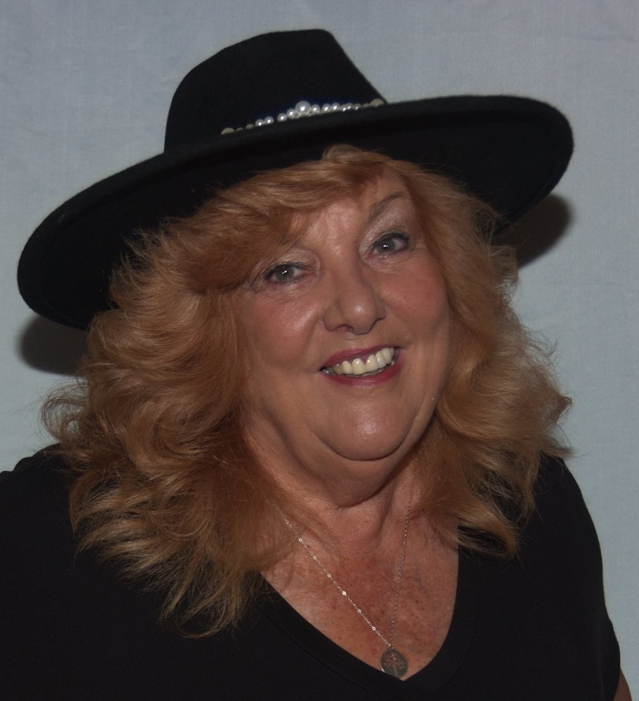 Theresa Henry Weichert Realtor Agency-ONE Logo