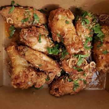 Sending Noods - #12 Punhani Wings $14. Definitely worth it. Not too sweet honey glaze sauce with a slight heat. crispy outside, juicy inside. - Noodles Near Me Sending Noods - #12 Punhani Wings $14. Definitely worth it. Not too sweet honey glaze sauce with a slight heat. crispy outside, juicy inside. - Noodles Near Me