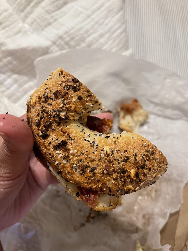 JOSEPH’S BAGEL & GRILL Updated September 2024 17 Photos & 41