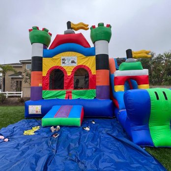 Blue Bear Entertainment - Bounce House Rentals Near Me
