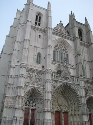 Cathédrale Saint-Pierre-et-Saint-Paul de Nantes by null