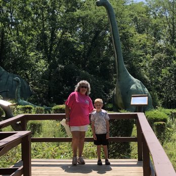 Dinosaur World - Grandma Gigi & Lincoln with Bronchosauraus! Roar!!! - Museums Near Me - Cave City, Kentucky