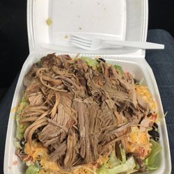 Big Rs Hog And Dogs - Pulled pork nachos.