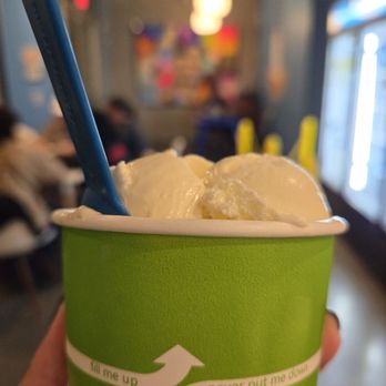 Long Beach Creamery - One Scoop Split: Burnt Caramel & Lemon Lavender - Ice Cream & Frozen Yogurt Near Me - Long Beach, California Long Beach Creamery - One Scoop Split: Burnt Caramel & Lemon Lavender - Ice Cream & Frozen Yogurt Near Me - Long Beach, California