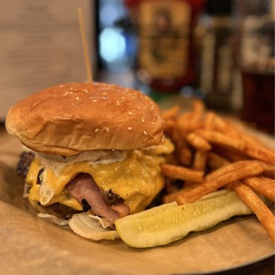 Goog's Pub & Grub by null