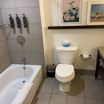 Sun Coast Park - Bath - Hotels Near Me - Anaheim, California