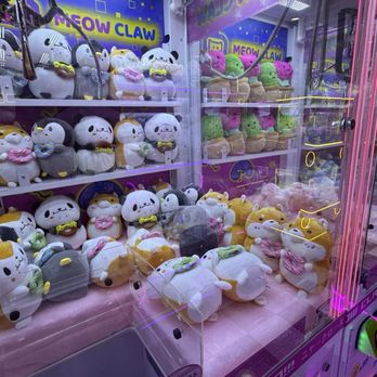 Meow Claw - Video Game Stores Near Me - Rockville, Maryland