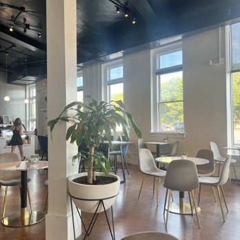 Waterbean Coffee - Pineville - Indoor seating - Coffee & Tea Near Me - Pineville, North Carolina Waterbean Coffee - Pineville - Indoor seating - Coffee & Tea Near Me - Pineville, North Carolina