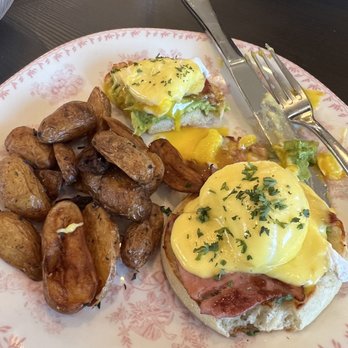 Sunday's Best - Eggs Benedict - Breakfast & Brunch Near Me - Sandy, Utah Sunday's Best - Eggs Benedict - Breakfast & Brunch Near Me - Sandy, Utah