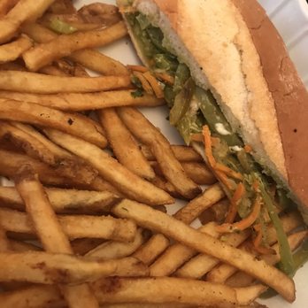 Baracoa Cuban Restaurant - Vegetariano Sandwich... not good for the price. Substituted for mojo fries but sure tasted regular - Cuban Near Me - Palmdale, California Baracoa Cuban Restaurant - Vegetariano Sandwich... not good for the price. Substituted for mojo fries but sure tasted regular - Cuban Near Me - Palmdale, California
