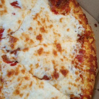 Golden Crust Pizzeria - Pizza close-up - Pizza Near Me - Ottawa, Ontario
