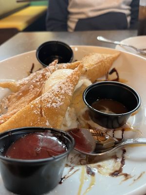 The Ground Round by null