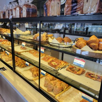 Paris Baguette - Baked goods - Coffee & Tea Near Me - Fort Lee, New Jersey Paris Baguette - Baked goods - Coffee & Tea Near Me - Fort Lee, New Jersey