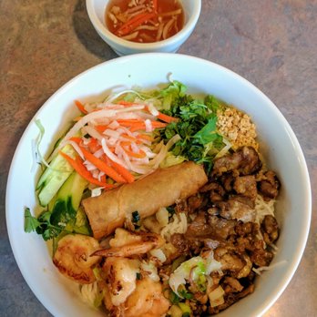 Pho Lover - #6 Bún Vermicielli Bowl (pork and shrimp) - Vietnamese Near Me - Schaumburg, Illinois Pho Lover - #6 Bún Vermicielli Bowl (pork and shrimp) - Vietnamese Near Me - Schaumburg, Illinois
