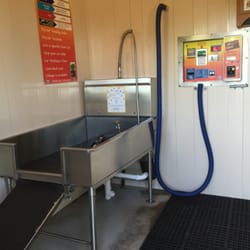 Redlands Canyon View Carwash - The dog wash room