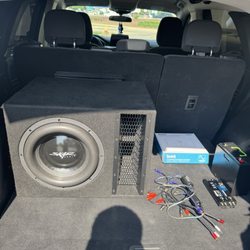 Car Tunes Stereo Center - Clean setup!