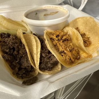 Tacusa - 4 Tacos Plate - Tacos Near Me - Hurst, Texas