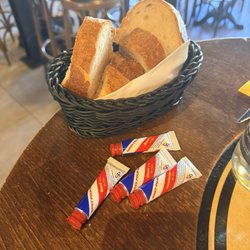 Taverne Les Brasseurs SA - Brea and mustard