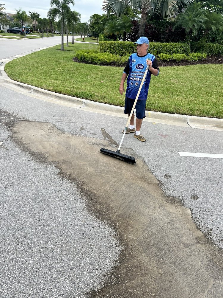 Slide of R N R Pressure Cleaning and Roof Washing