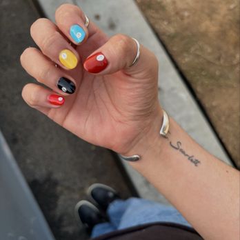 Lilah's Nail Lounge - Nail Salons Near Me - Beaumont, California