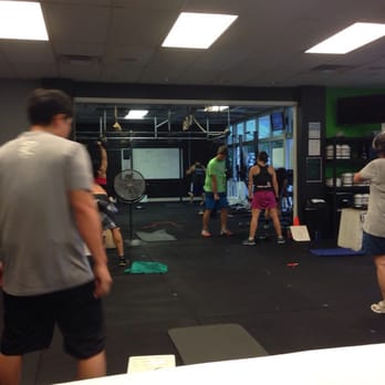 CrossFit Honolulu - Interval Training Gyms Near Me - Honolulu, Hawaii CrossFit Honolulu - Interval Training Gyms Near Me - Honolulu, Hawaii