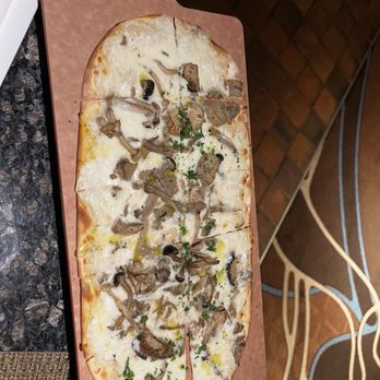Bistro Napa - Wild mushroom white truffle oil flatbread pizza - New American Near Me - Reno, Nevada Bistro Napa - Wild mushroom white truffle oil flatbread pizza - New American Near Me - Reno, Nevada