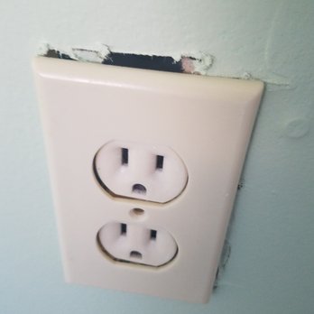 Affordable Restoration - sheetrock not meeting outlet cover - Damage Restoration Near Me - Chicopee, Massachusetts Affordable Restoration - sheetrock not meeting outlet cover - Damage Restoration Near Me - Chicopee, Massachusetts