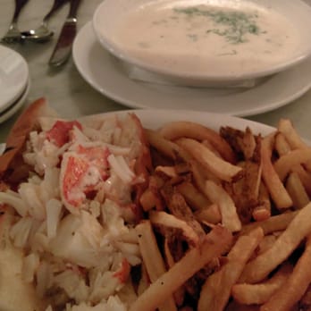 Neptune Oyster - Lobster roll with chowda - Seafood Near Me - Boston, Massachusetts Neptune Oyster - Lobster roll with chowda - Seafood Near Me - Boston, Massachusetts