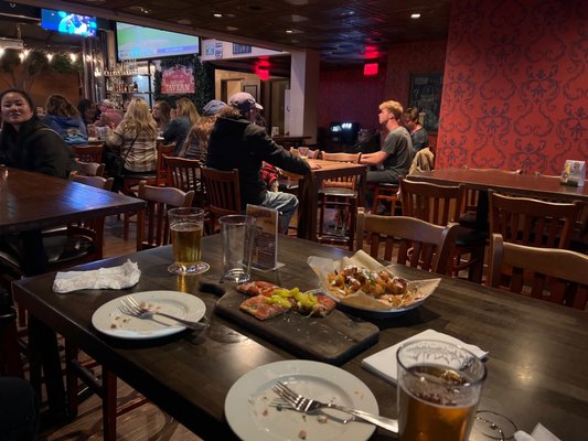 Gaslamp Tavern by null