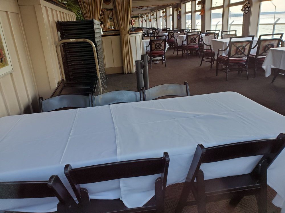 Salty's at Redondo Beach