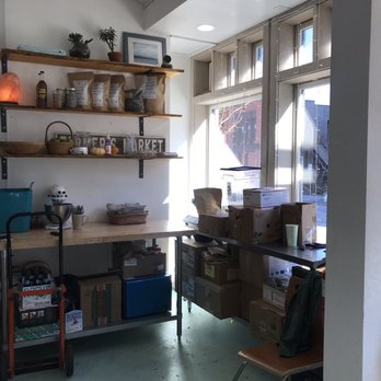 Cafe Wylde - Interior - Cafes Near Me - Everett, Washington