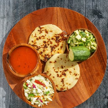 La Pupusona - Pupusas de Calabasa con Queso - Food Trucks Near Me - El Paso, Texas
