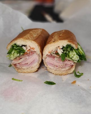 Valley Sandwiches by null